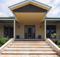 Reign Manor and Coach House - Accommodation Tasmania