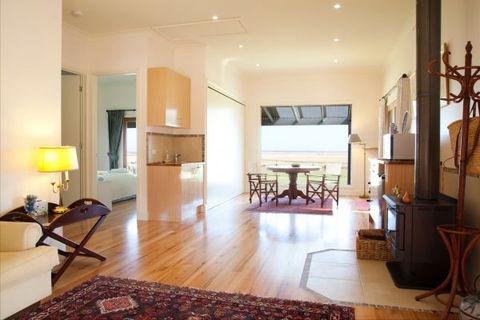 Sanctuary@Waratah - Accommodation Tasmania 2