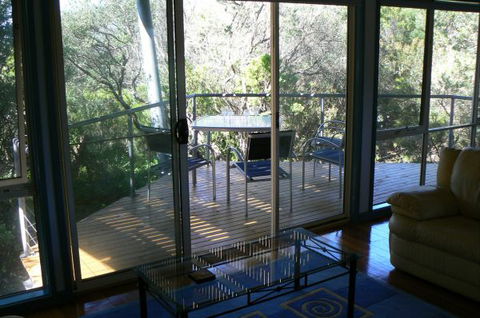 Sandy Point Beach Escape - Accommodation Tasmania 4