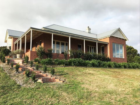 Shearer's Hill - Luxury Farm Stay - Accommodation Tasmania 0
