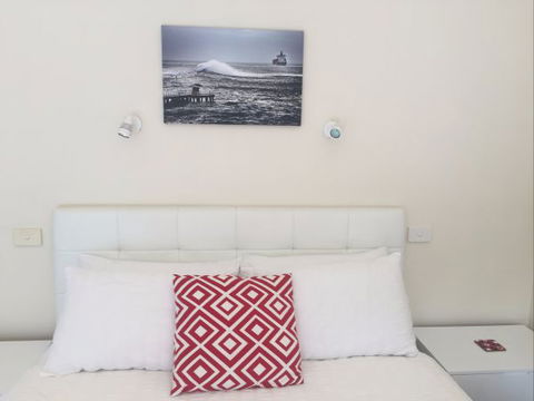 Springtide Studio Apartments - Accommodation Tasmania 0