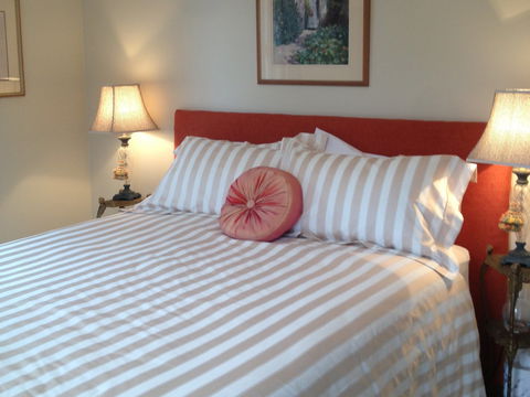 Every Man And His Dog Vineyard - Accommodation Tasmania 0