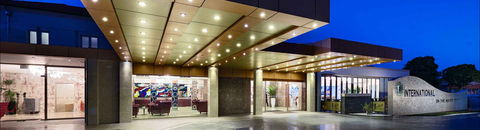 International On The Water Hotel - Accommodation Tasmania 1
