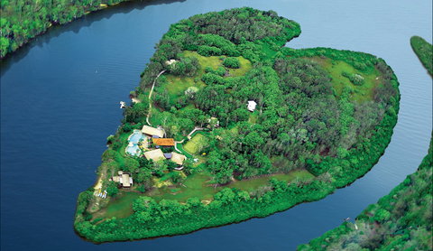 Makepeace Island - Sir Richard Branson's Australian Home - Accommodation Tasmania 6
