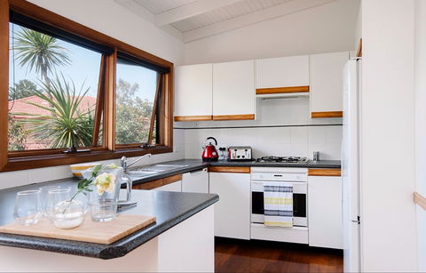 The Loft House At Coalcliff - Accommodation Tasmania 5