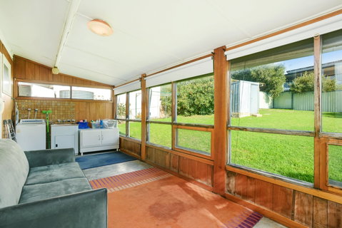 19 Investigator Crescent, Encounter Bay - Accommodation Tasmania 5