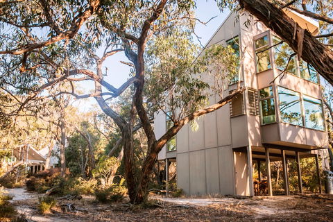 Aquila Eco Lodges - Accommodation Tasmania 1
