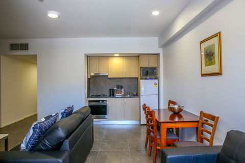 Boulevard On Beaumont Apartment Hotel - Accommodation Tasmania 1