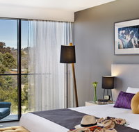 East Hotel  Apartments - Accommodation Tasmania