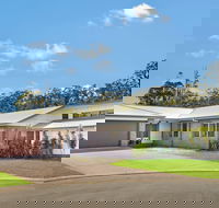 Lakeside Lodge Lake Cathie - Accommodation Tasmania
