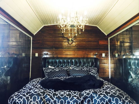 Redleaf Farm Carriages - Accommodation Tasmania 5