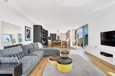 Stunning Luxury Home - Accommodation Tasmania 1