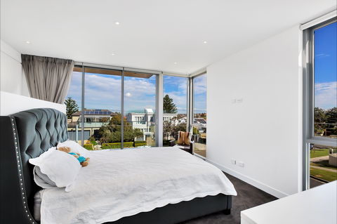 Stunning Luxury Home - Accommodation Tasmania 6