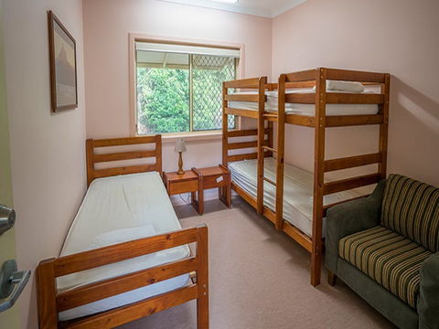 Swamp House And Bunkhouse - Accommodation Tasmania 2