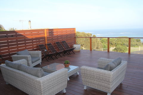 Waikiki - Beachfront Smiths Beach - Accommodation Tasmania 5