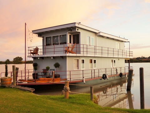 Alexia On The Murray - Accommodation Tasmania 0