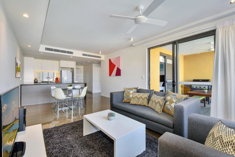 Astra Apartments NT - Accommodation Tasmania 2