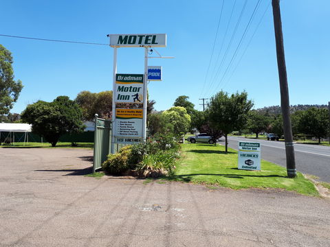 Bradman Motor Inn - Accommodation Tasmania 2