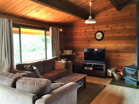 Cedar House - Accommodation Tasmania 1