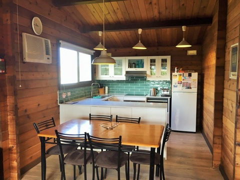 Cedar House - Accommodation Tasmania 2