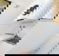 Newcastle Short Stay Apartments - Flagstaff Apartment - Accommodation Tasmania