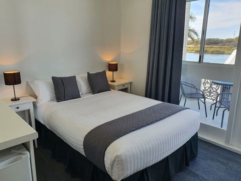 Parade Hotel - Accommodation Tasmania 0