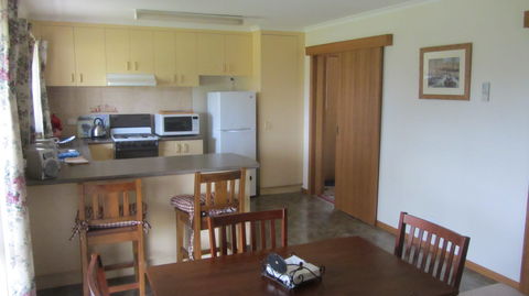 Port Pitstop Cottage - Accommodation Tasmania 2