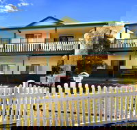 Clemandtines Vintage Beach Estate - Accommodation Tasmania