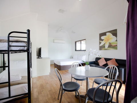 Darwin FreeSpirit Resort - Accommodation Tasmania 2