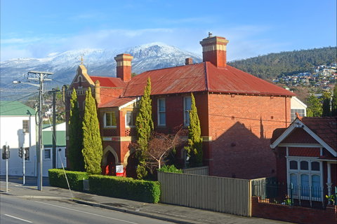 Edinburgh Gallery Bed & Breakfast - Accommodation Tasmania 0