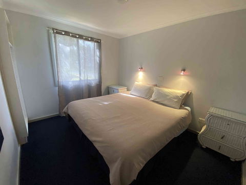 Elliston Caravan Park - Accommodation Tasmania 2