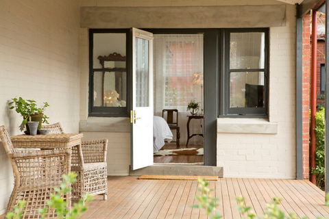 Mollisons - Accommodation Tasmania 2