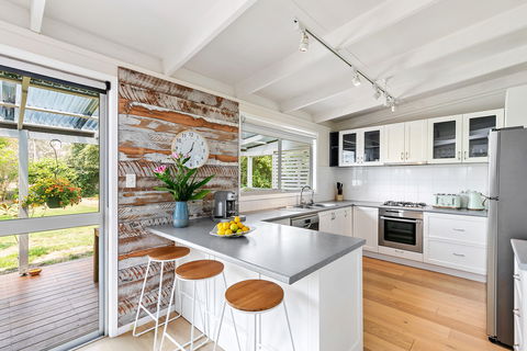 The Beach House Anglesea - Accommodation Tasmania 2