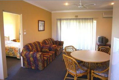 Ocean Spray Holiday Apartments - Accommodation Tasmania 4