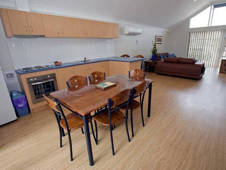 Albany Bayside Ocean Villas - Accommodation Tasmania 0