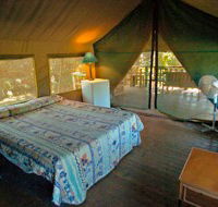Lions Den Hotel - Accommodation Tasmania