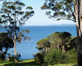 Denmark Waterfront - Accommodation Tasmania 4