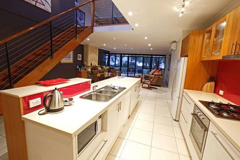Halcyon Bay - Accommodation Tasmania 1