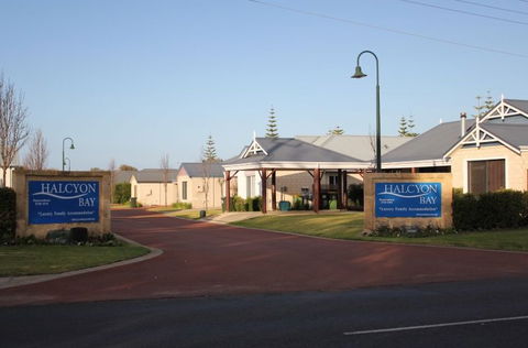 Halcyon Bay - Accommodation Tasmania 2