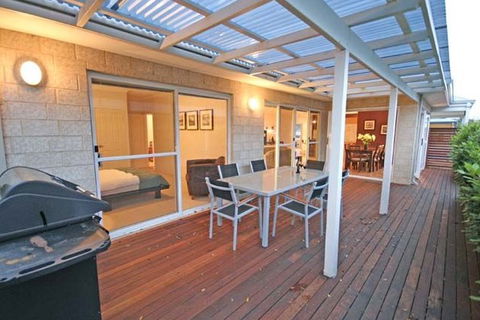 Halcyon Bay - Accommodation Tasmania 4