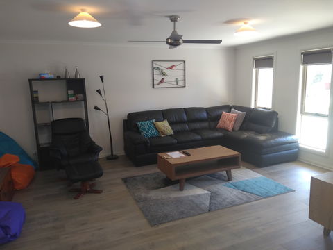 32 West B & B - Accommodation Tasmania 2