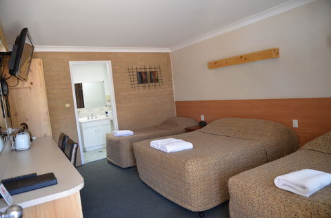 Alexander Motor Inn Moree - Accommodation Tasmania 0