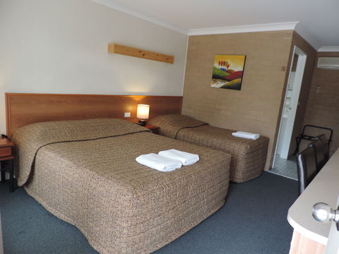 Alexander Motor Inn Moree - Accommodation Tasmania 1