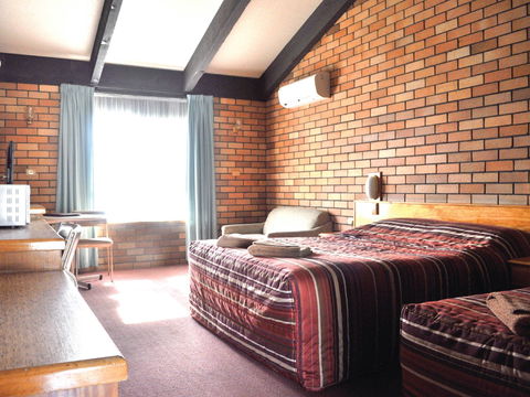 All Travellers Motor Inn - Accommodation Tasmania 1