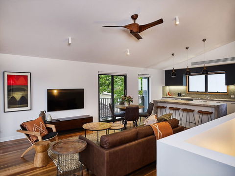 Art House Townhouses - Accommodation Tasmania 2