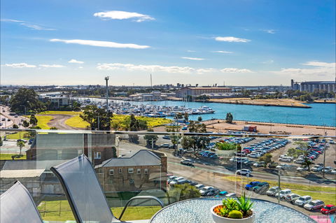 Astra Apartments Newcastle - Accommodation Tasmania 0