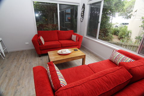 Beachside - Accommodation Tasmania 2
