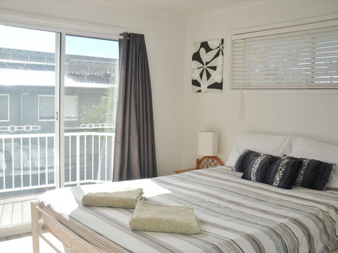 Beachcomber Apartments - Accommodation Tasmania 1