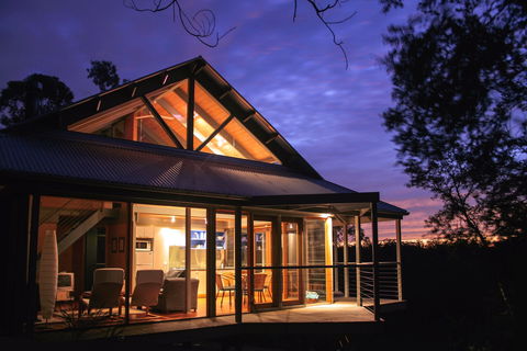Bombah Point Eco Cottages - Accommodation Tasmania 1