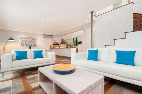 By The Sea Port Douglas - Accommodation Tasmania 2